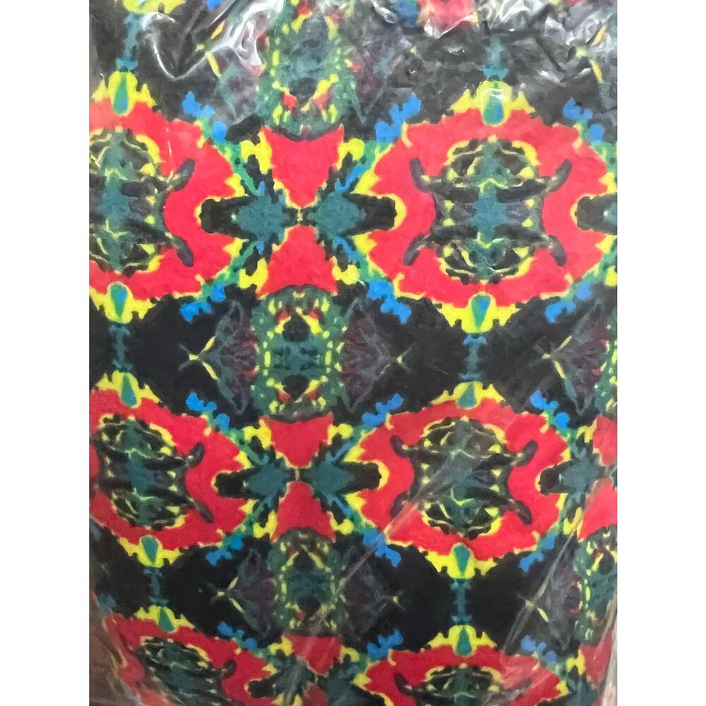 OS LuLaRoe Leggings. Fits‎ size 2-10/12.